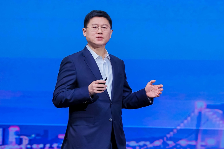 ：发展伙伴“同路人”全面加速行业智能化走深向实pg电子娱乐平台华为中国合作伙伴大会在深举行(图3)